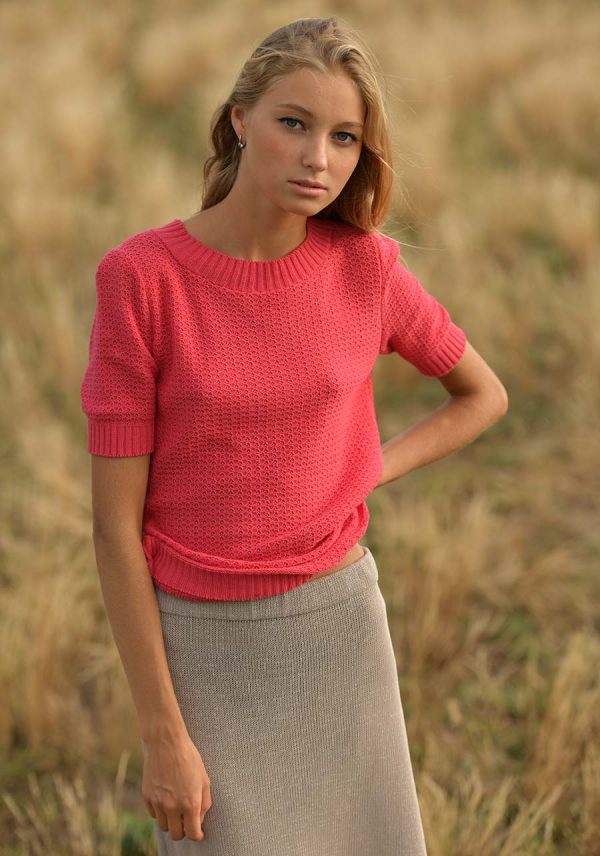 Coral knitted bright summer top